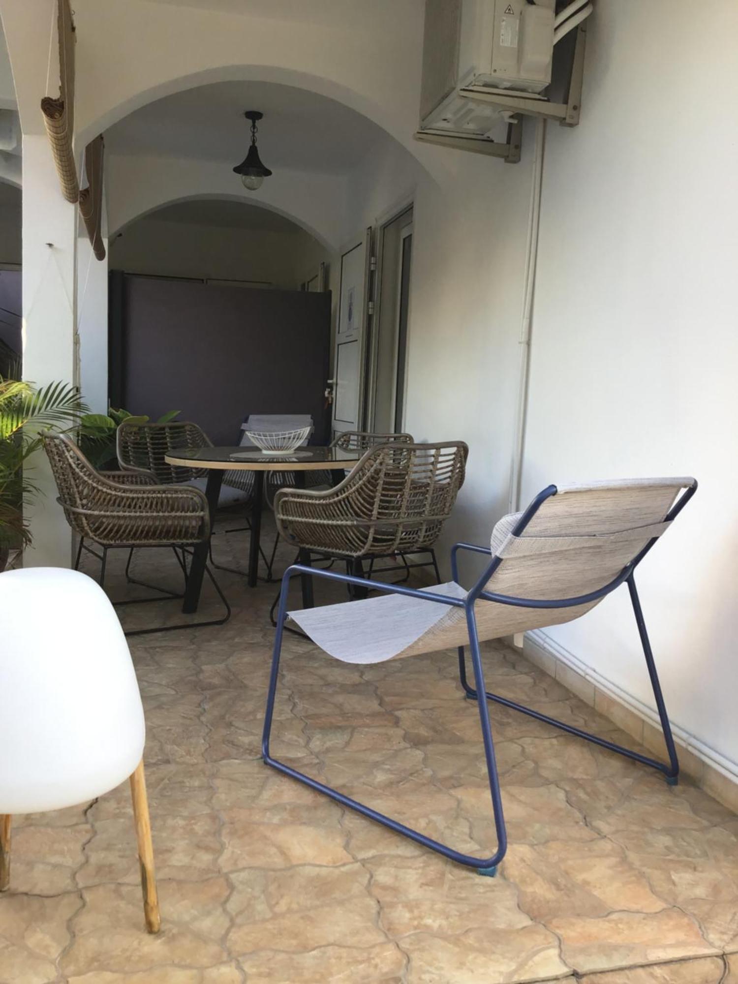 Studio Cosy Avec Piscine Dans Une Villa Saint-Denis Luaran gambar